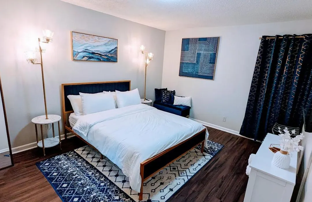 Affordable Luxury Apartment - Free Parking-1