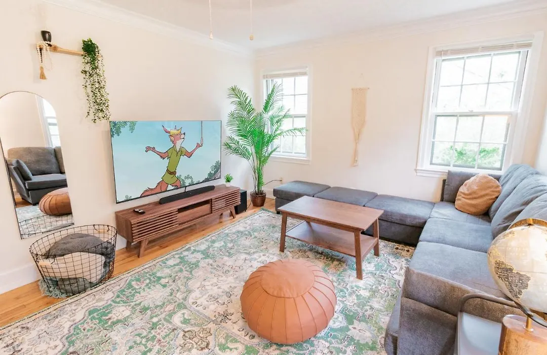 Little Johns Cottage Memphis, Pet-Friendly~Parking-1