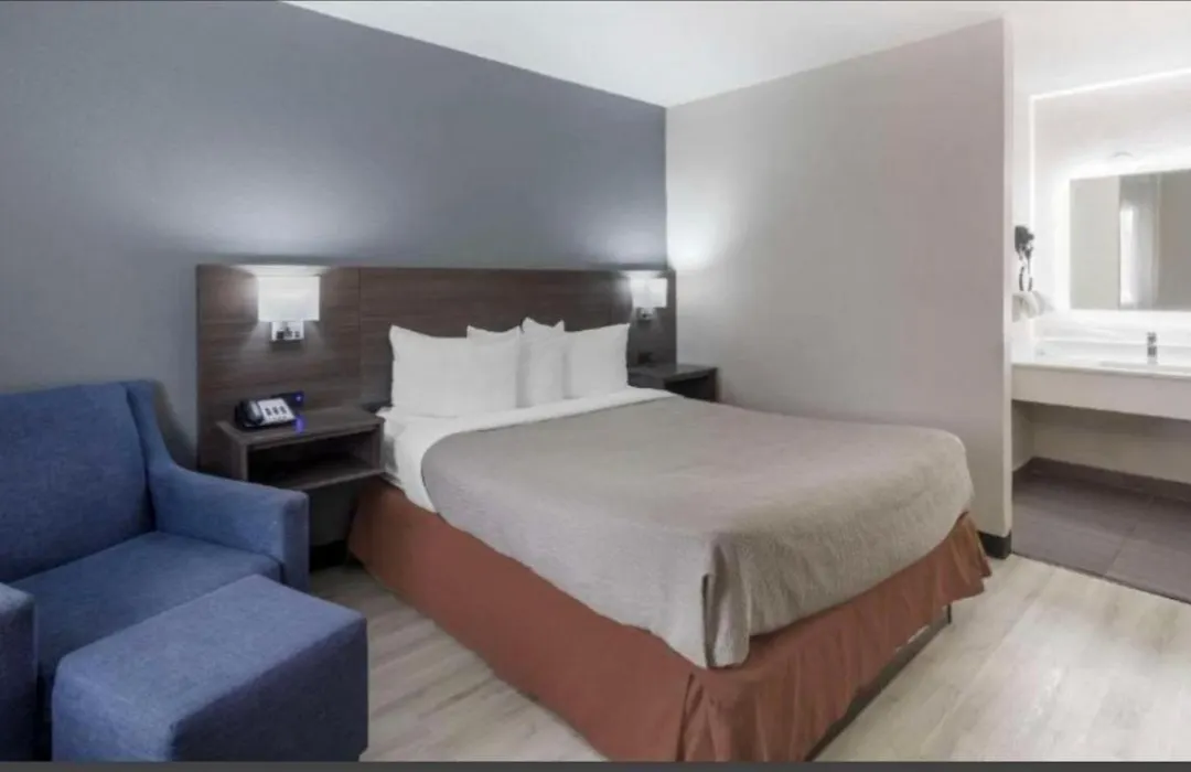 Downtown Inn & Studio Suites-1