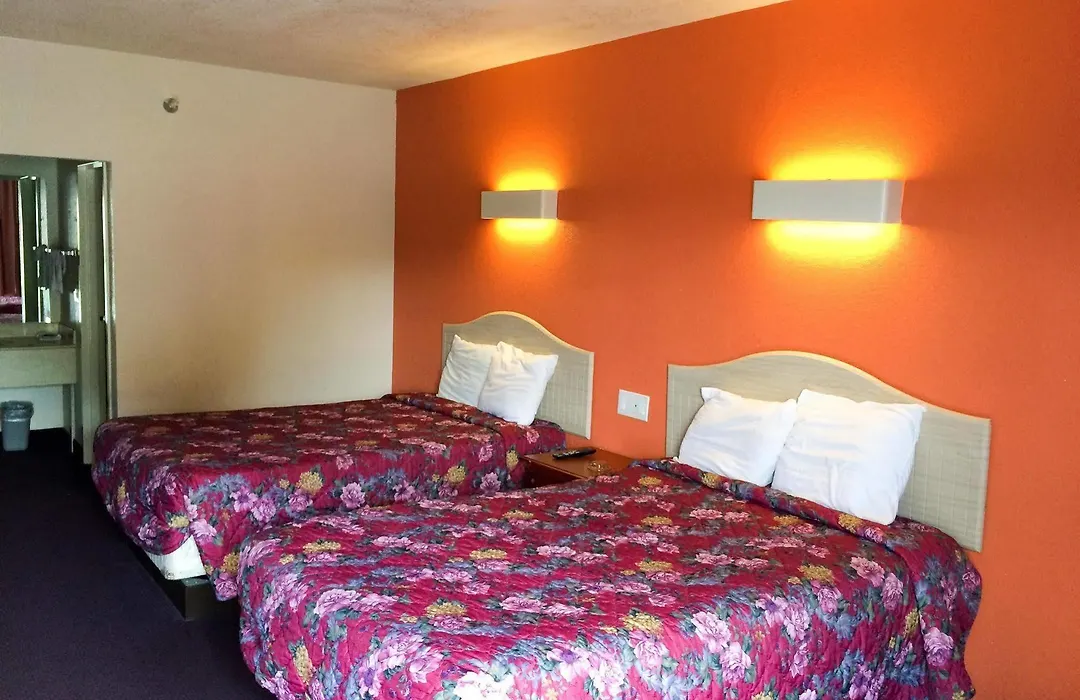 Motel 6 Memphis-1