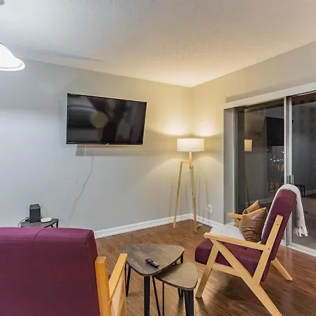 Value Downtown Memphis Apartment W Gourmet Kitchen-3