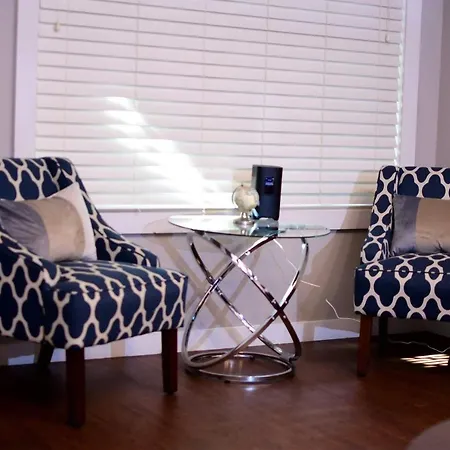 Luxury Downtown Memphis Loft-3