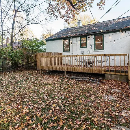 Little Johns Cottage Memphis, Pet-Friendly~Parking-3