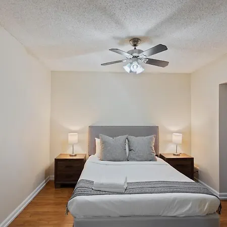 Affordable Memphis Apartment Near Top Restaurants-3
