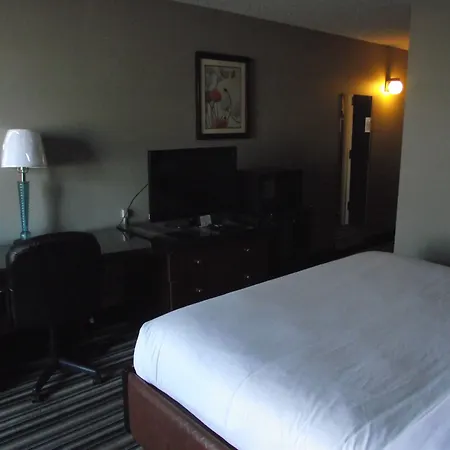Travelodge By Wyndham Memphis Airport/Graceland-3