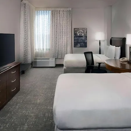 Doubletree By Hilton Memphis Downtown-3