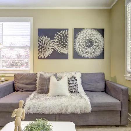 Peaceful Retreat In Gated Midtown Community-2