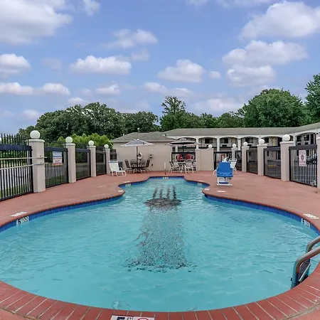 Memory Lane Inn & Suites Memphis-2